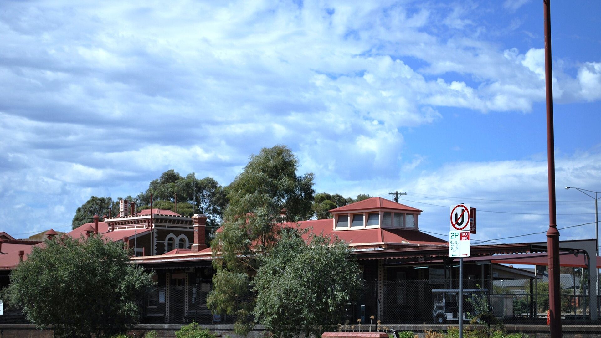 Seymour railway station, Wikimedia Commons